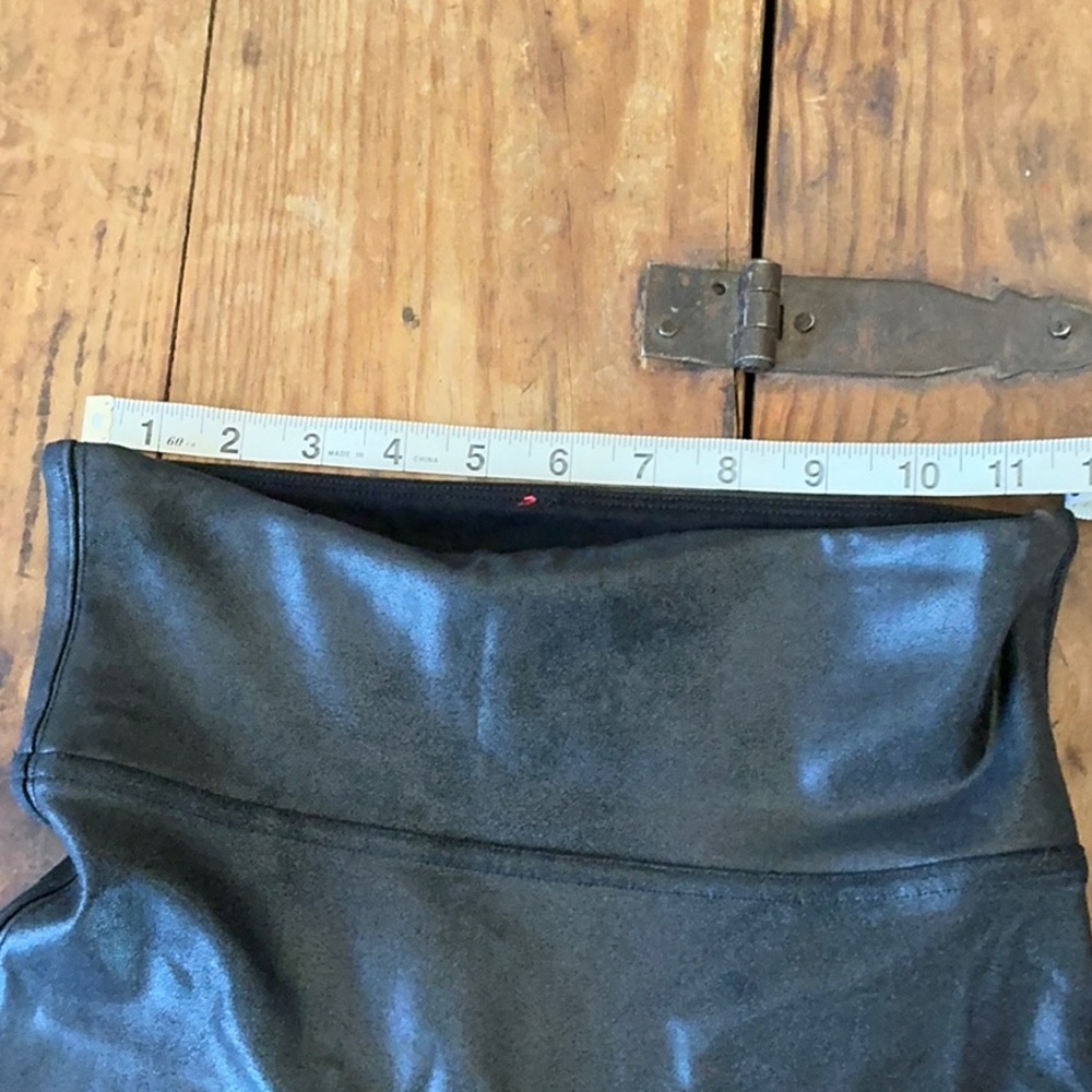 Spanx Faux Luxe Leather Leggings - Picture 4 of 5